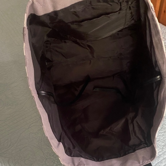 Victoria's Secret Striped Tote in White and Gray - Picture 5 of 6